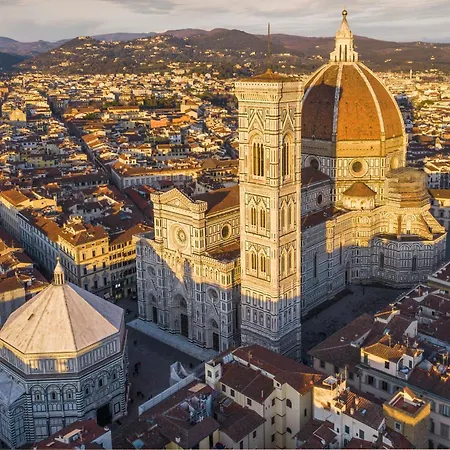 Corte 1 Florence